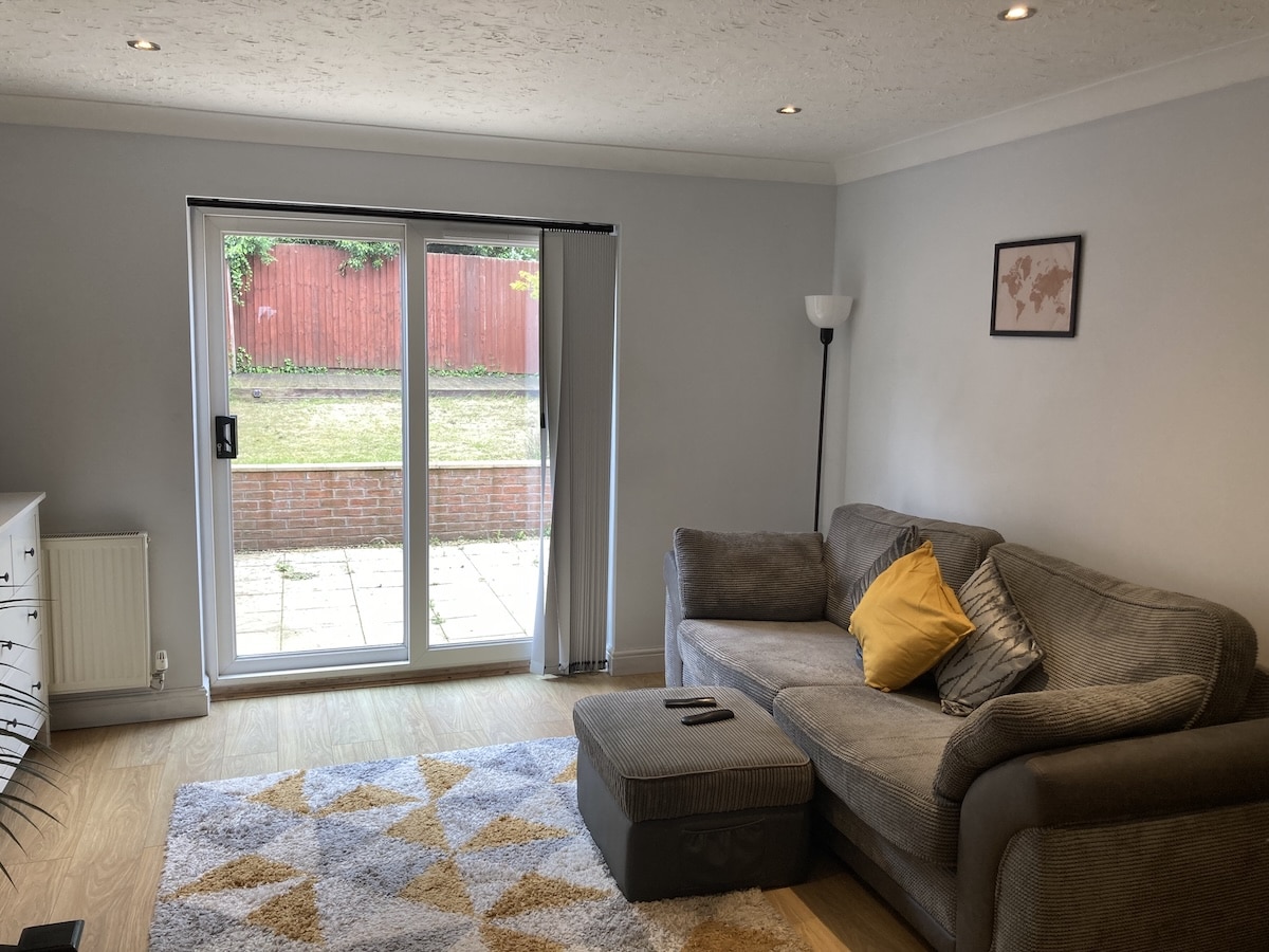 Arran Drive, Wilnecote, B77